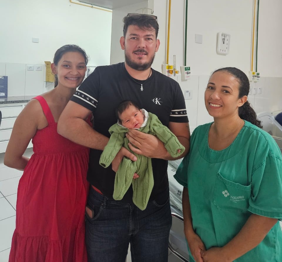 Thalison Macedo Foto Maternidade de Resplendor Divulgacao