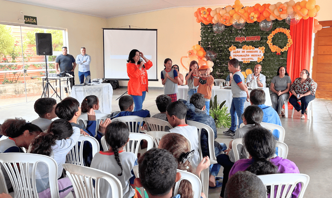 Minas promove campanha com caravana para proteger crianças e adolescentes