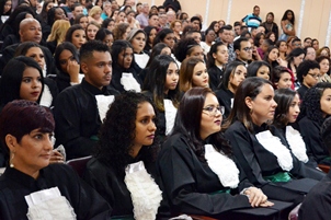 Utramig realiza a formatura de 108 alunos em cinco cursos
