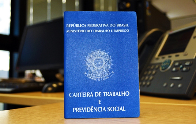 Minas Gerais mantém saldo positivo de empregos pelo 8º mês consecutivo