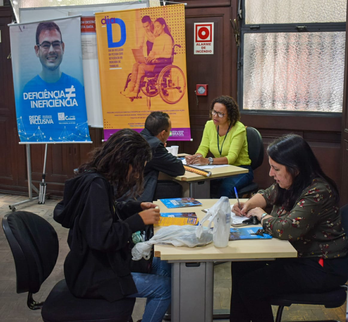 Sedese realiza ações para inclusão da pessoa com deficiência no mercado de trabalho