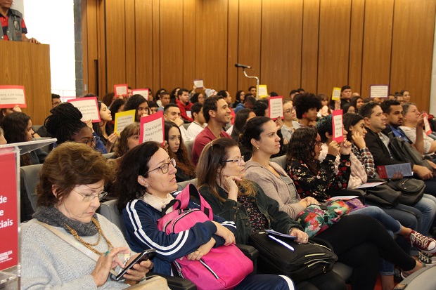Concurso de redação na rede estadual vai abordar a importância da educação na prevenção à violência contra a mulher 