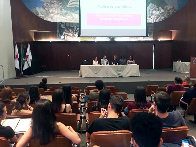 Secretária Elizabeth Jucá participa de evento de empreendedorismo e liderança para as mulheres