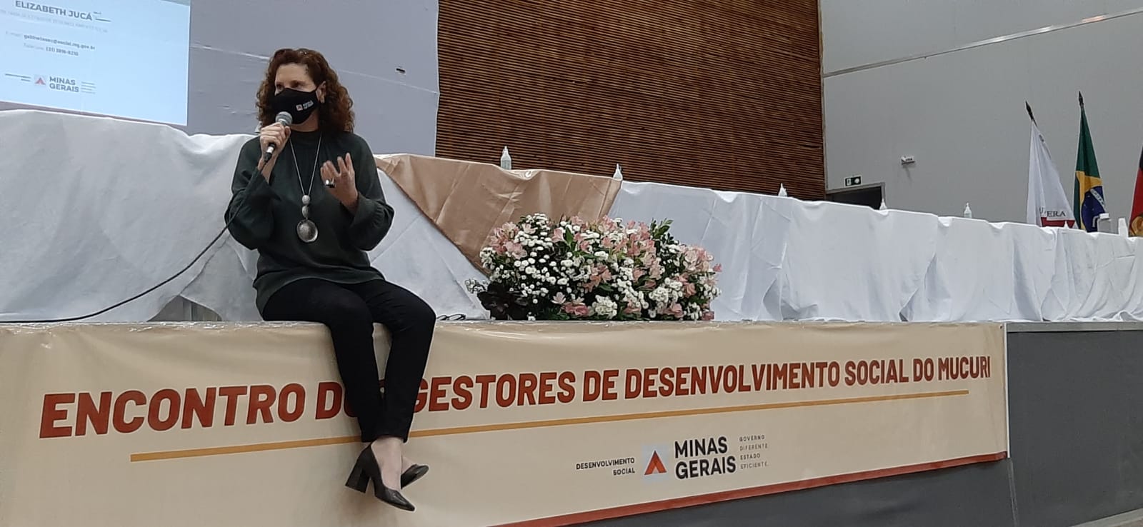 Reunião com gestores municipais em Teófilo Otoni encerra visitas da Secretária Elizabeth Jucá no Vale do Mucuri